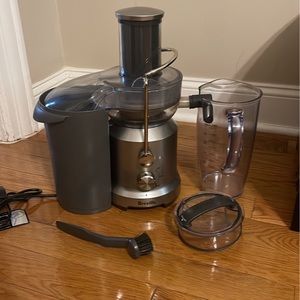 Breville cold press juicer